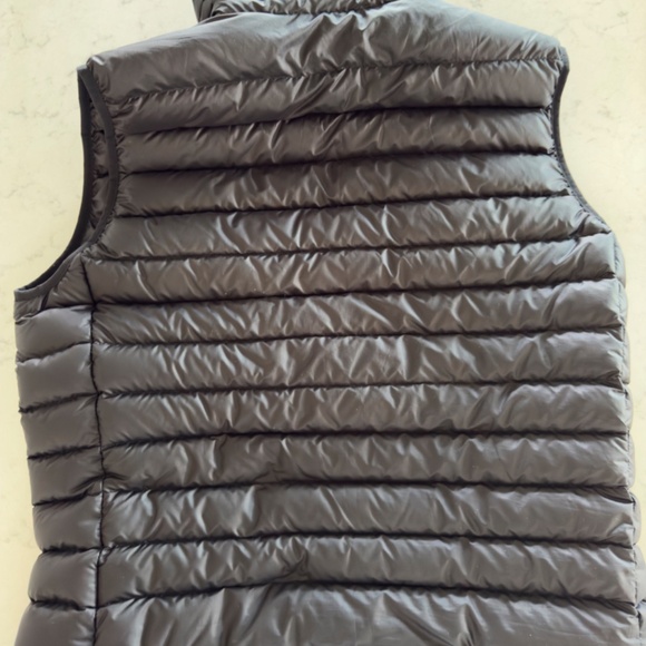 Patagonia Men's Down Sweater Vest Medium Black - Picture 3 of 3